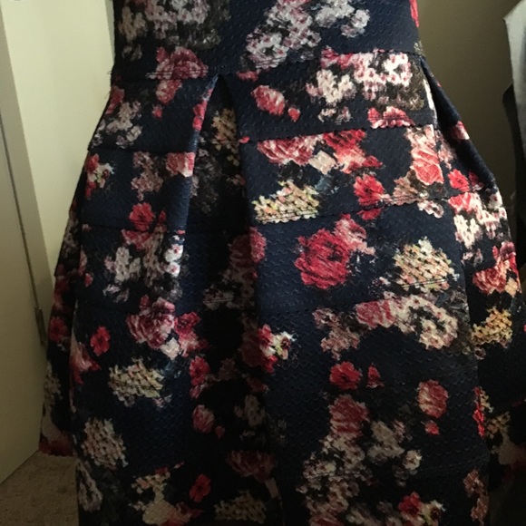 Floral skater skirt - Picture 4 of 5